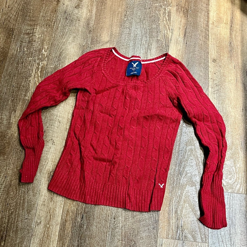 Medium American eagle red sweater